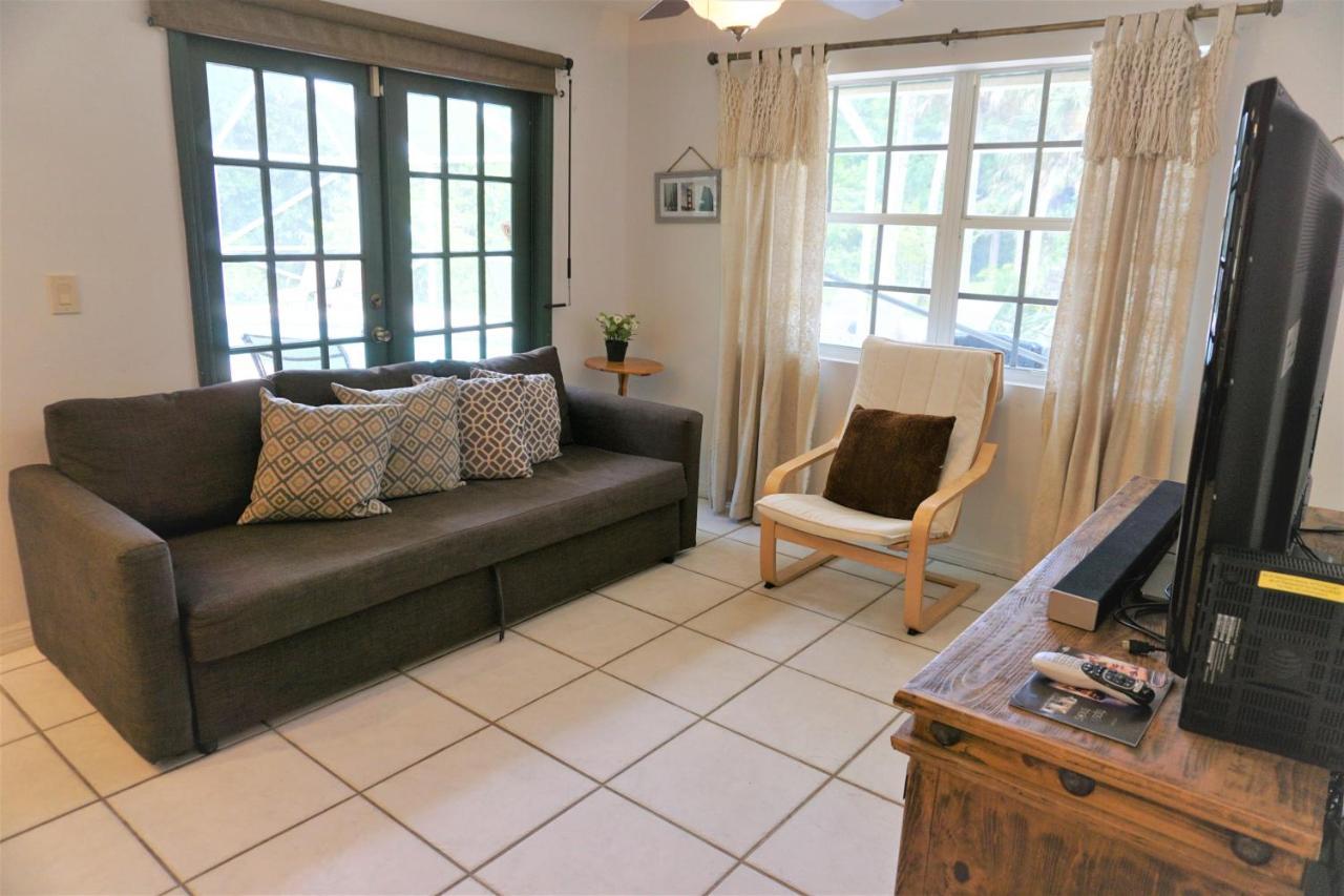 Jupiter Waterfalls - Newly Updated - Tiki Hut, Fire Pit, Kitchen, Pool Heater And More Buitenkant foto