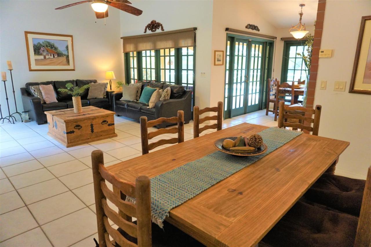 Jupiter Waterfalls - Newly Updated - Tiki Hut, Fire Pit, Kitchen, Pool Heater And More Buitenkant foto