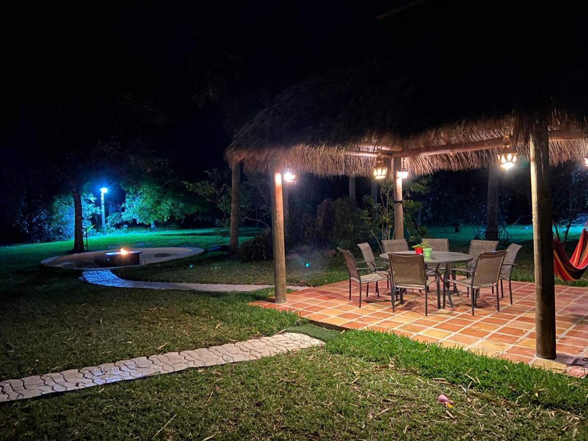 Jupiter Waterfalls - Newly Updated - Tiki Hut, Fire Pit, Kitchen, Pool Heater And More Buitenkant foto