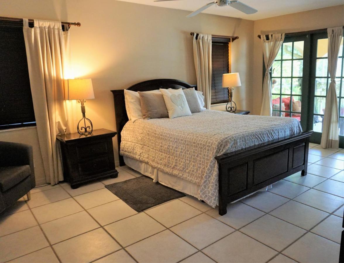 Jupiter Waterfalls - Newly Updated - Tiki Hut, Fire Pit, Kitchen, Pool Heater And More Buitenkant foto