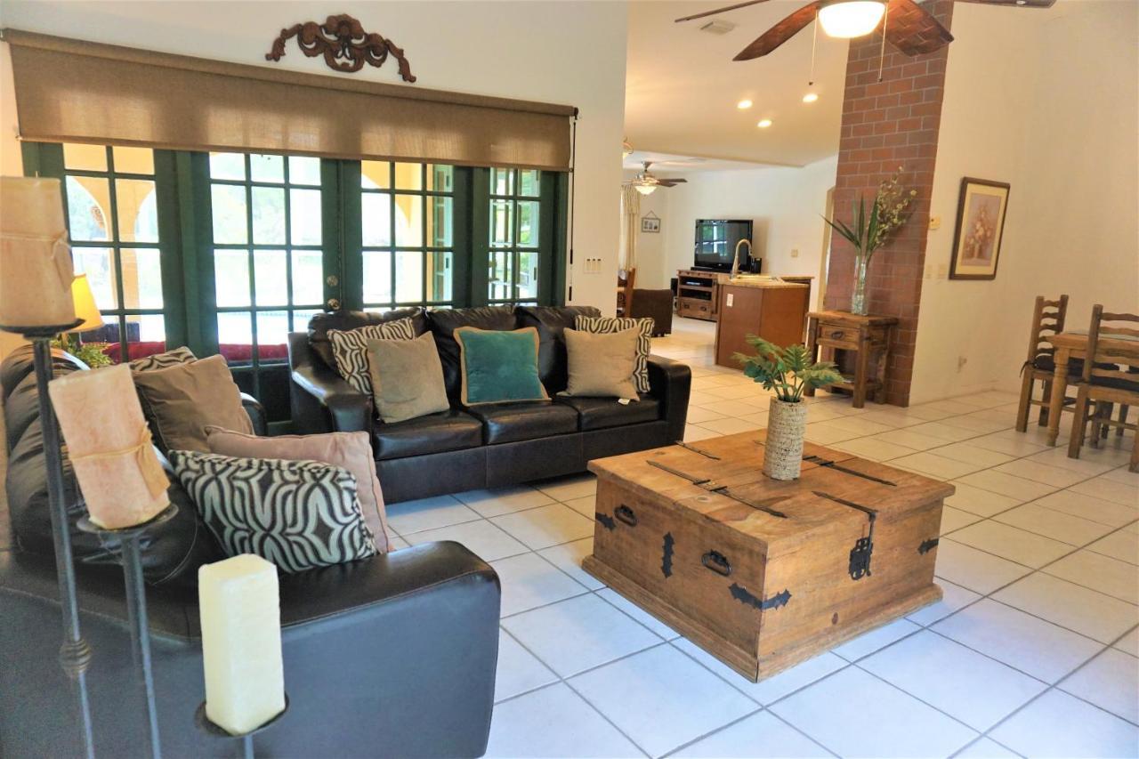 Jupiter Waterfalls - Newly Updated - Tiki Hut, Fire Pit, Kitchen, Pool Heater And More Buitenkant foto